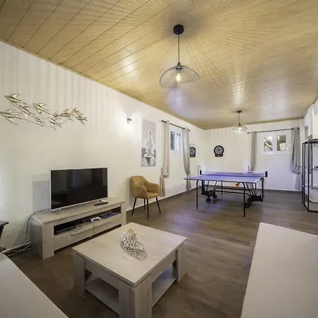 Eglina Perla Villa *